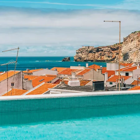Big Waves Retreat - By Nest&co
